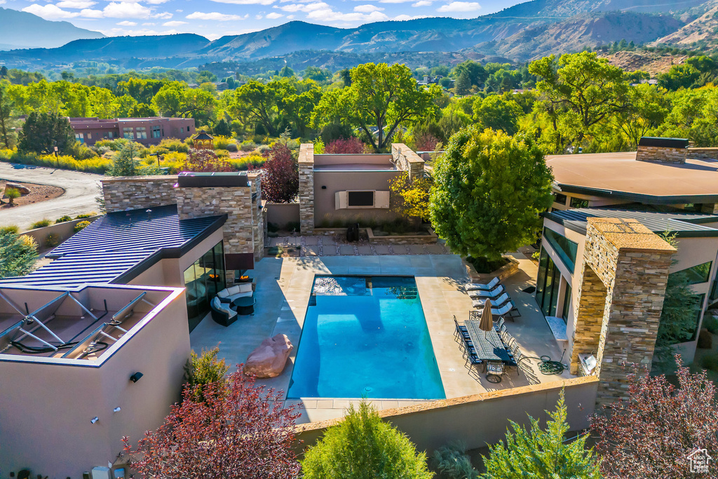 Photo 62 for MLS #2084392 at 1203 Canyon Springs Rd