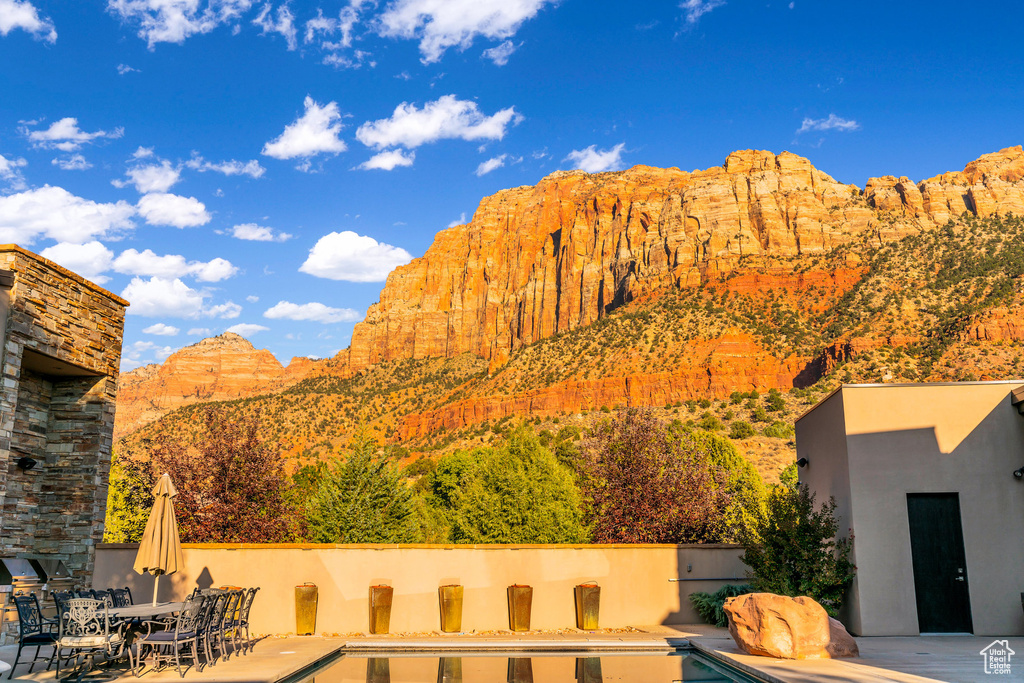 Photo 13 for MLS #2084392 at 1203 Canyon Springs Rd