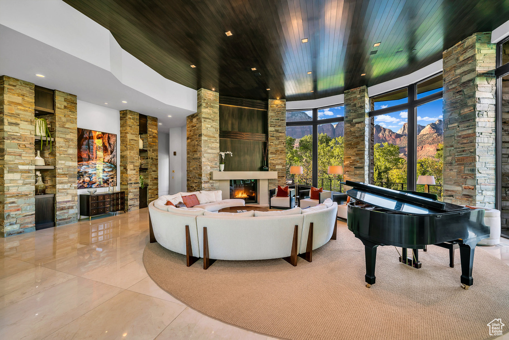 Photo 21 for MLS #2084392 at 1203 Canyon Springs Rd