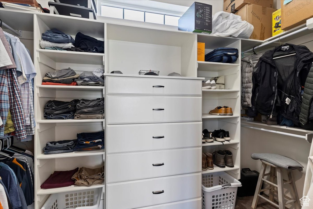 View of walk in closet