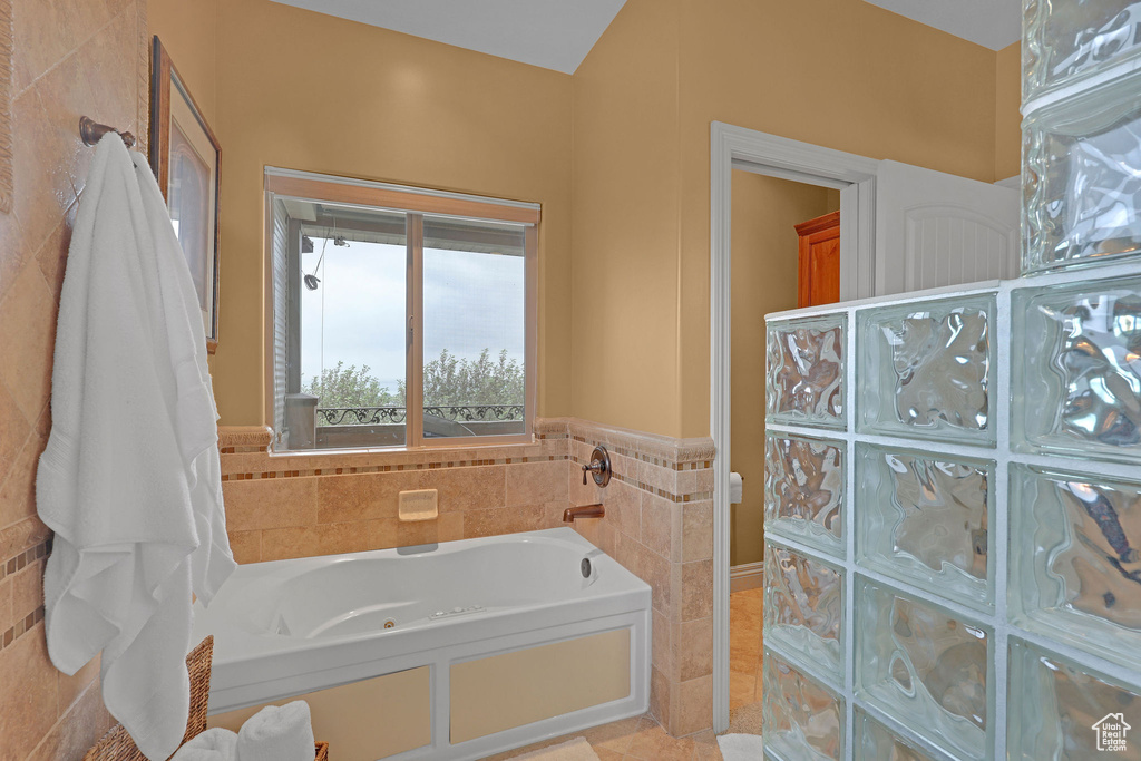 Bathroom featuring a jetted tub