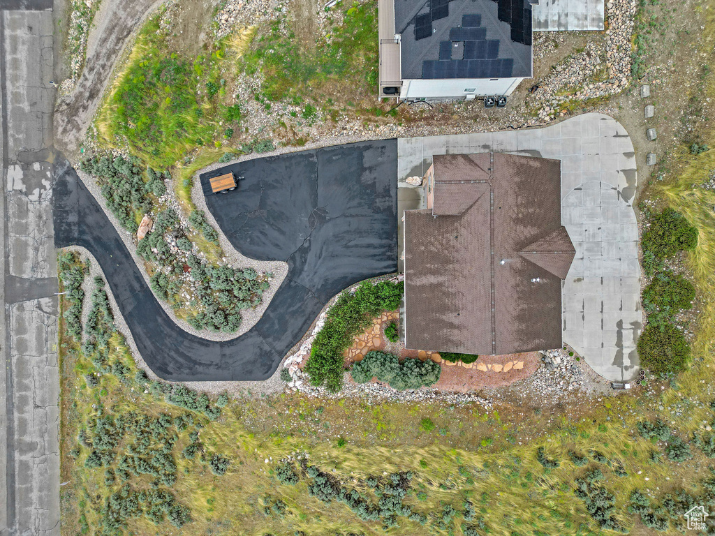 Aerial view of property and surrounding area
