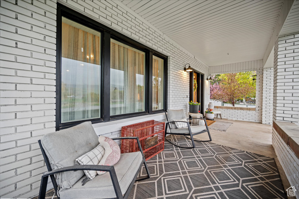 View of patio / terrace with covered porch