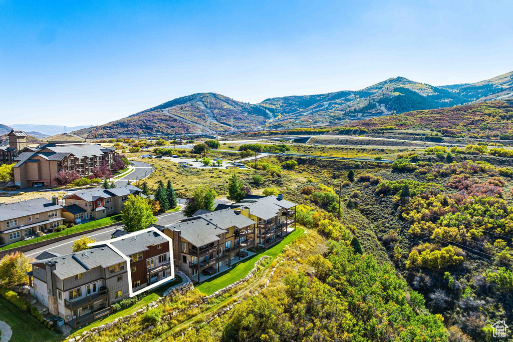 Bird's eye view of a mountainous background