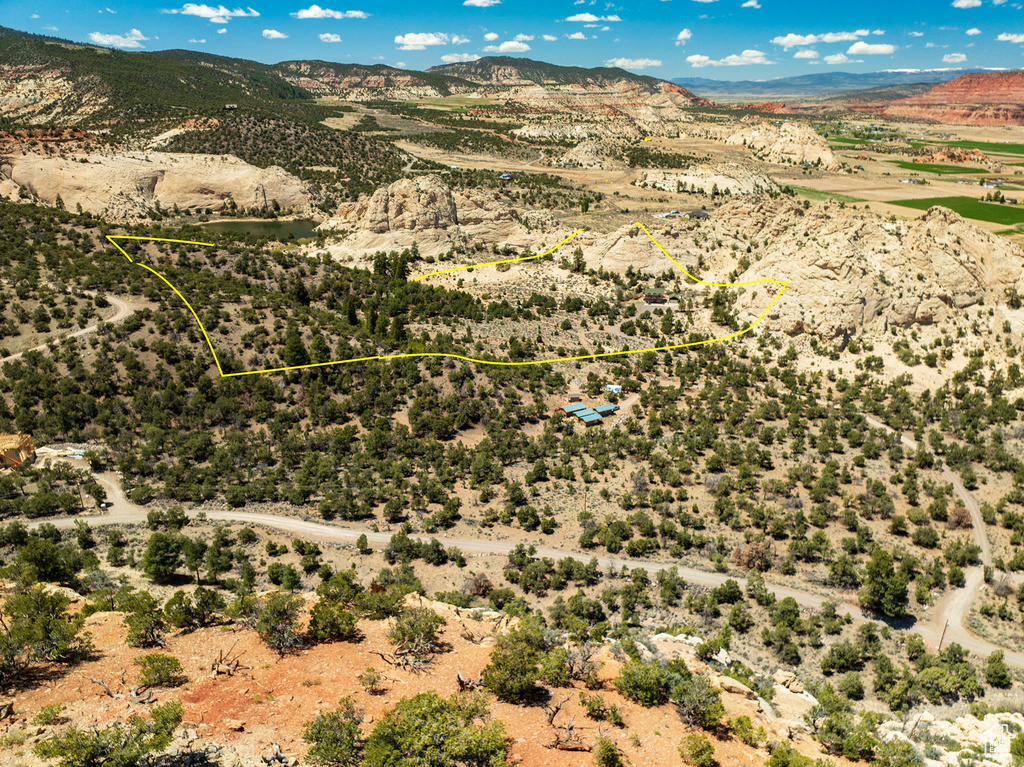 View of property location featuring property parcel outlined and mountains