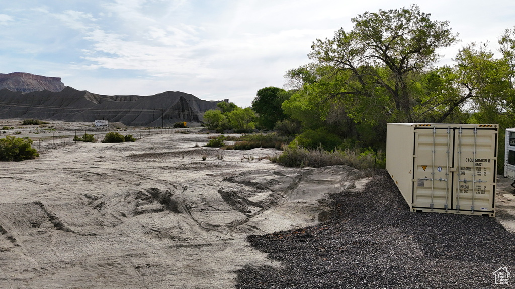View of yard with a mountain view