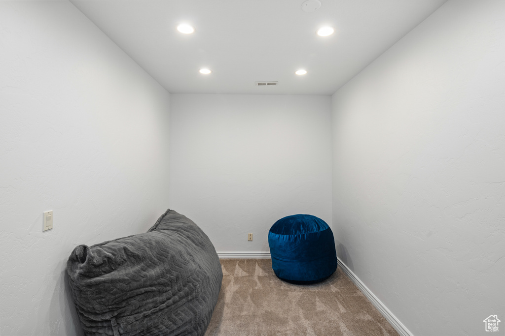 Sitting room with carpet, recessed lighting, and baseboards