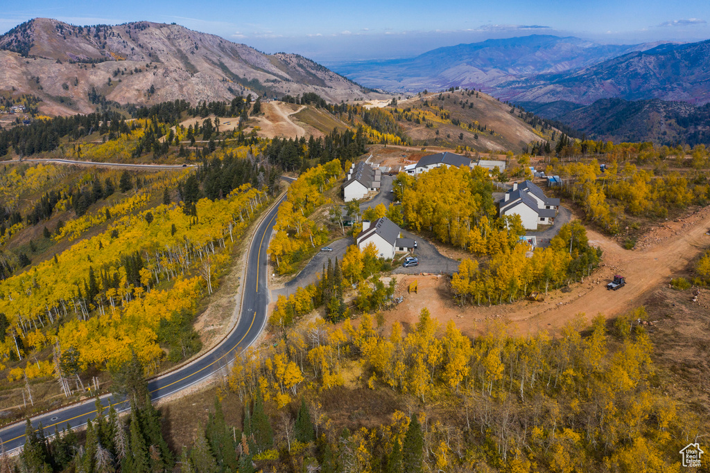 Aerial view of property\\\\\\\\\\\\\\\\\\\\\\\\\\\\\\\\\\\\\\\\\\\\\\\\\\\\\\\\\\\\\\\\\\\\\\\\\\\\\\\\\\\\\\\\\\\\\\\\\\\\\\\\\\\\\\\\\\\\\\\\\\\\\\\'s location with a mountainous background