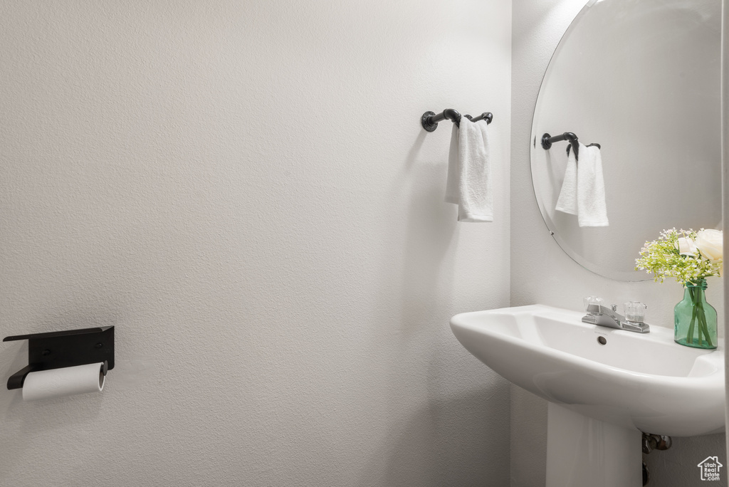 Bathroom featuring a sink