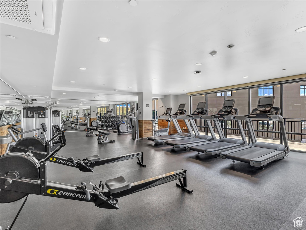 Workout area with recessed lighting
