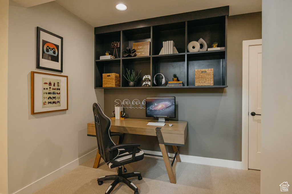 Carpeted home office with baseboards and recessed lighting