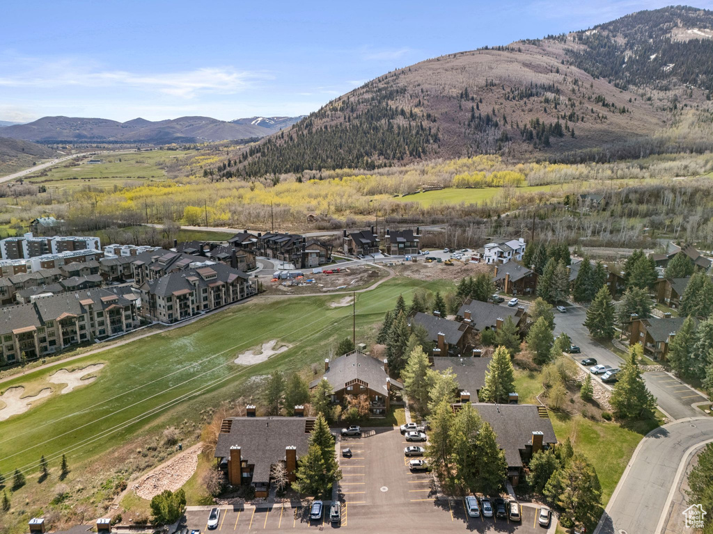 Aerial view of property's location with mountains