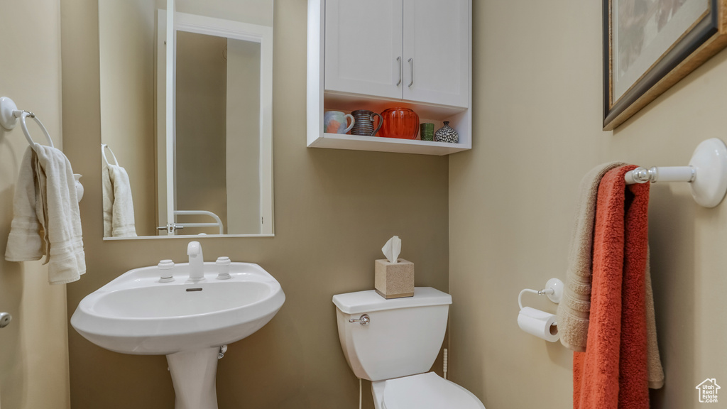 Bathroom featuring toilet