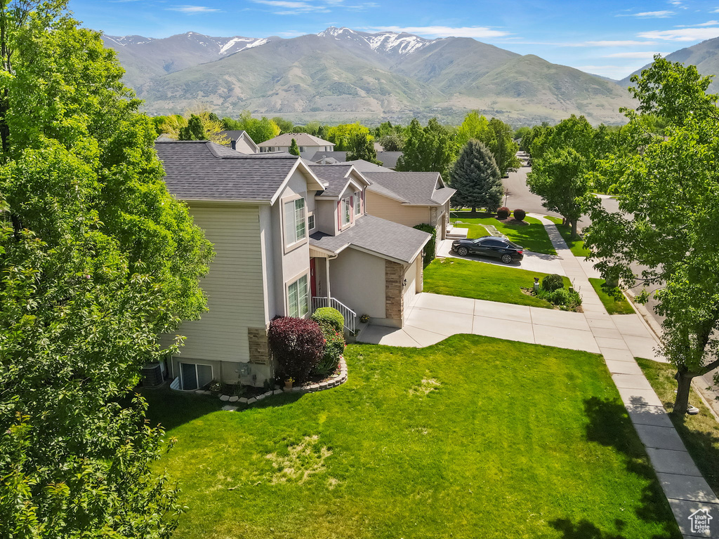View from above of property featuring mountains