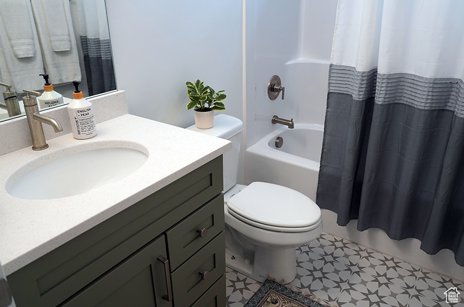 641 N BENEDICT DR Saratoga Springs, UT 84045