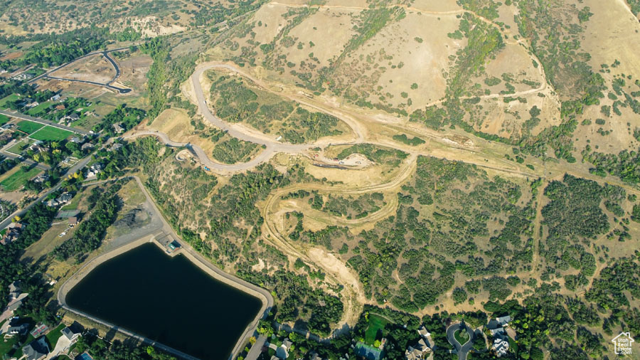Aerial map of property and surrounding area