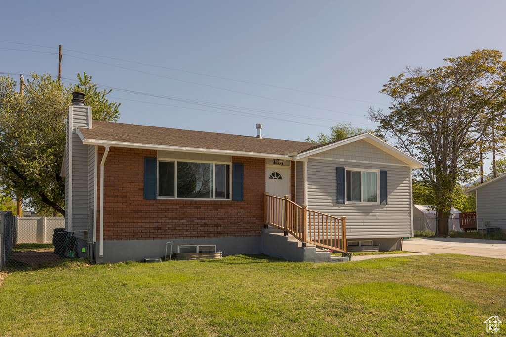 895 W 775 N Clearfield, UT 84015