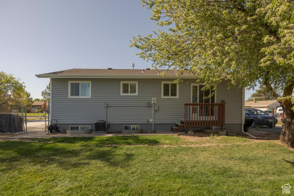 895 W 775 N Clearfield, UT 84015