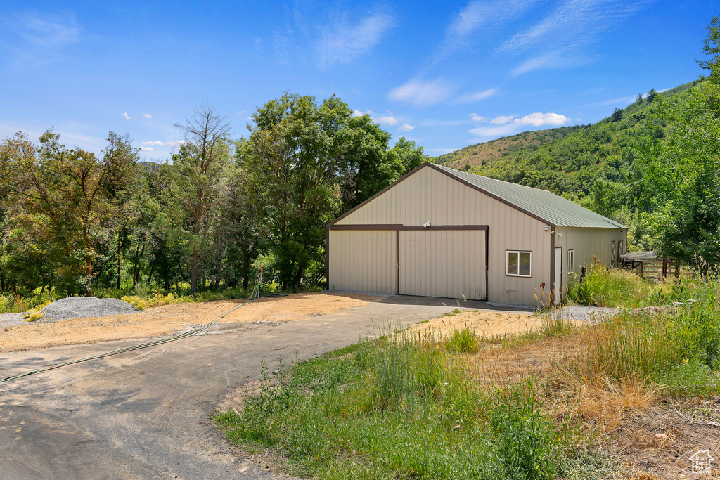 2333 S FALCON WAY Huntsville, UT 84317