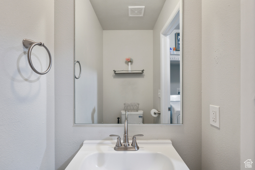 Bathroom featuring a sink