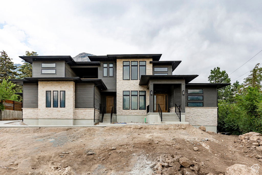 3756 E HERMES DR Salt Lake City, UT 84124