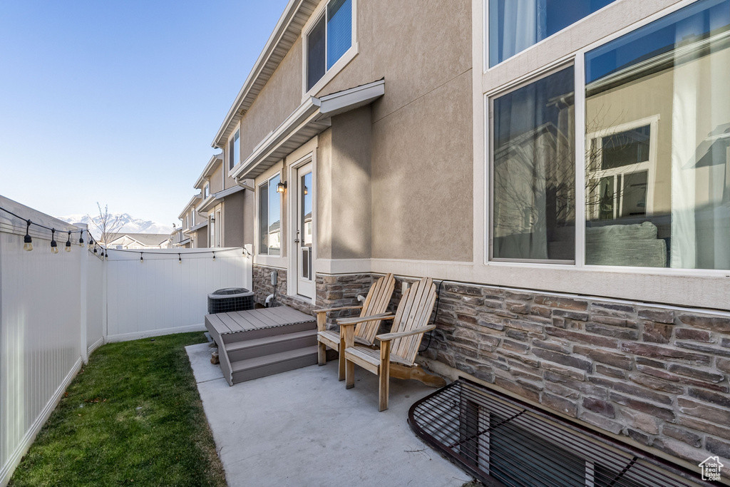 View of patio / terrace with a fenced backyard