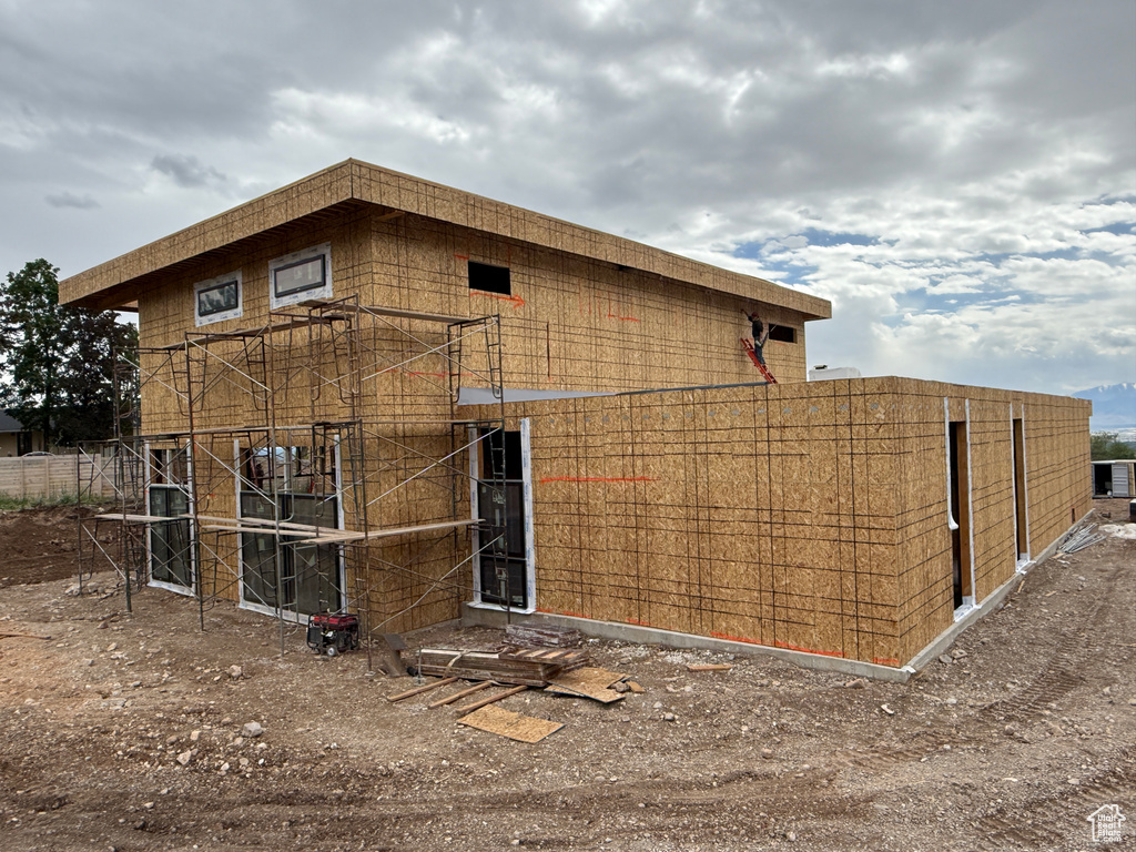 View of home\'s exterior