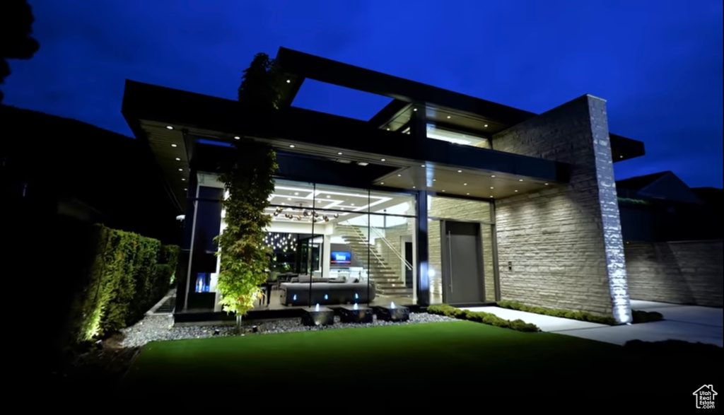 Back of house at twilight with stairway