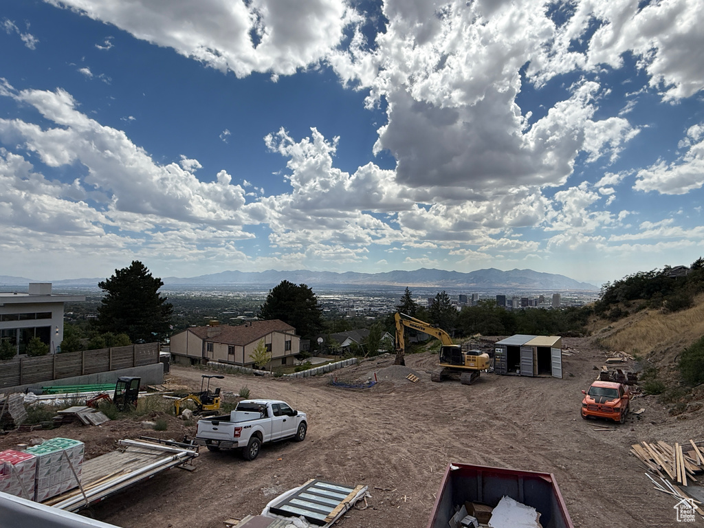 422 N CASTOR LN Salt Lake City, UT 84103