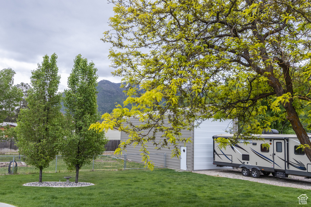 View of yard featuring a mountain view