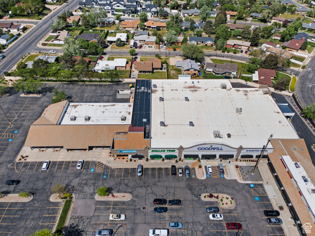 Aerial view of property and surrounding area