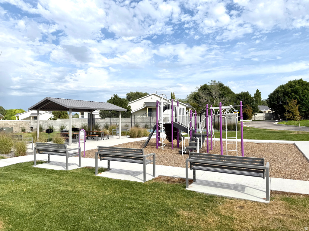 8268 W JOSHUA TREE LN Magna, UT 84044