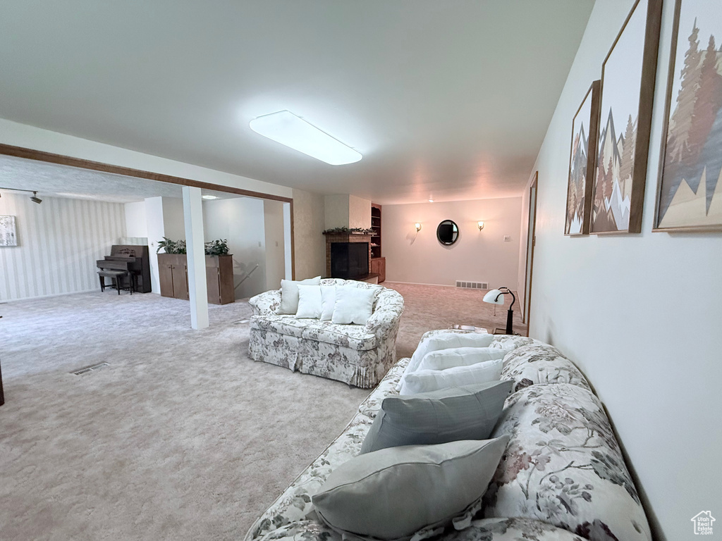 8478 S 1475 E Sandy, UT 84093