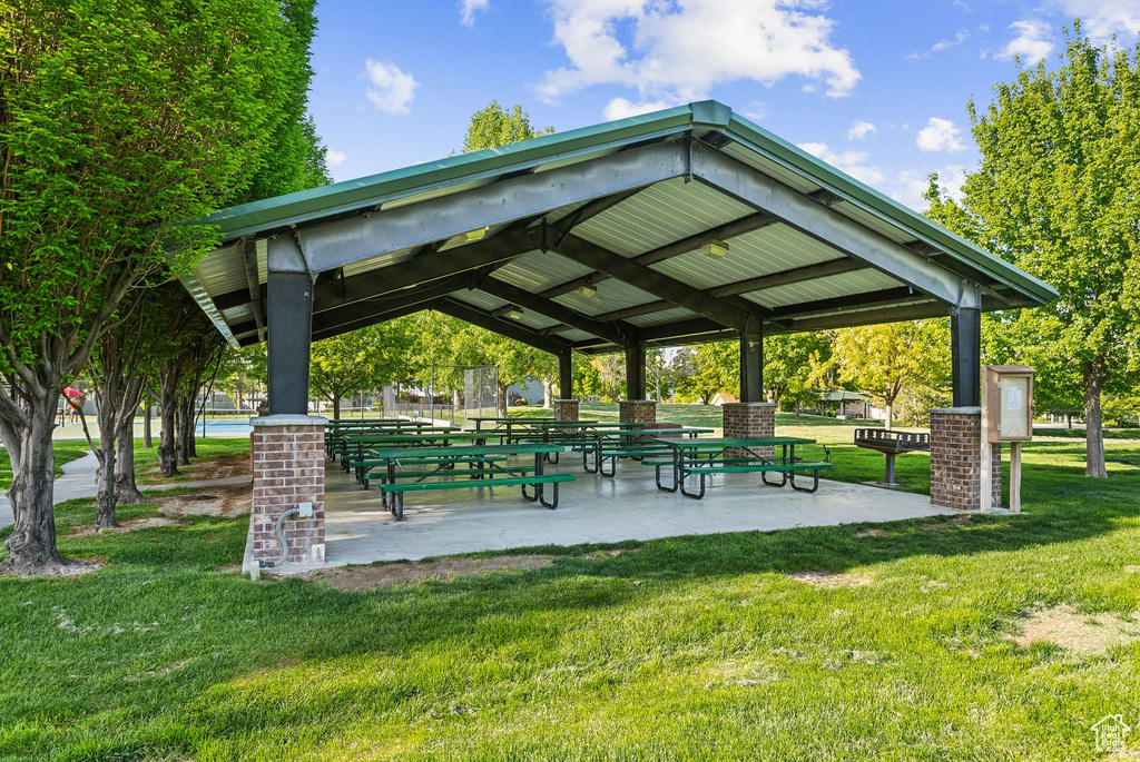 View of home\'s community with a gazebo and a lawn