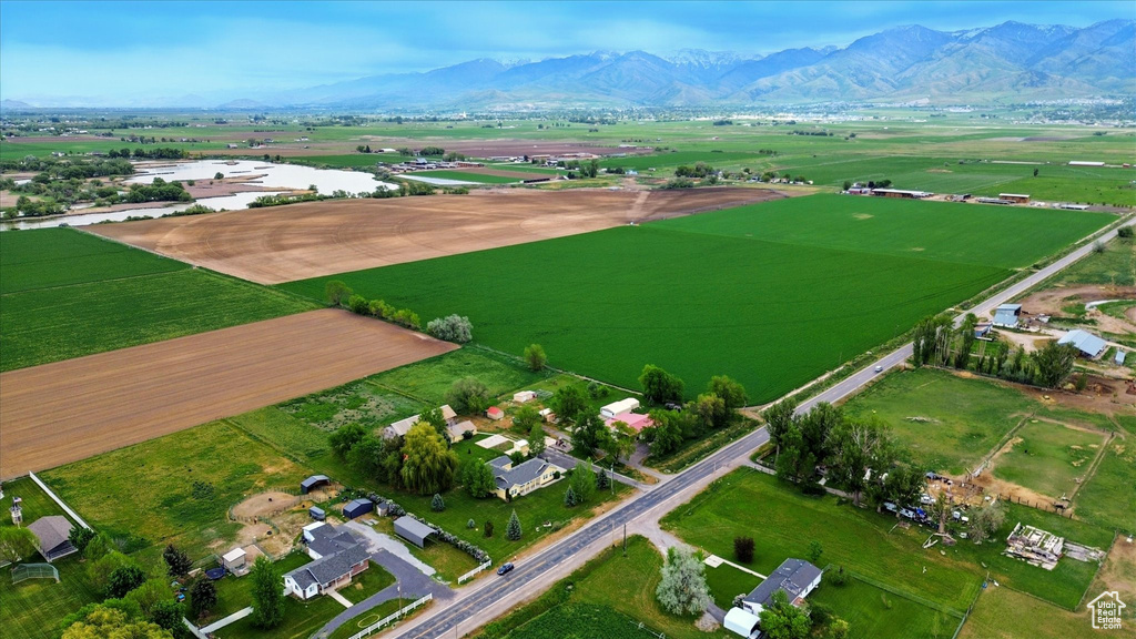Aerial overview of property\\\'s location featuring rural landscape and a water and mountain view