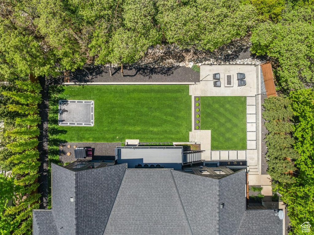 Aerial view of property and surrounding area