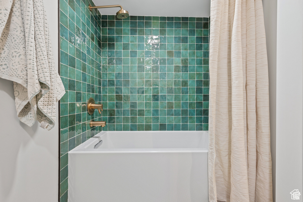 View of full bathroom