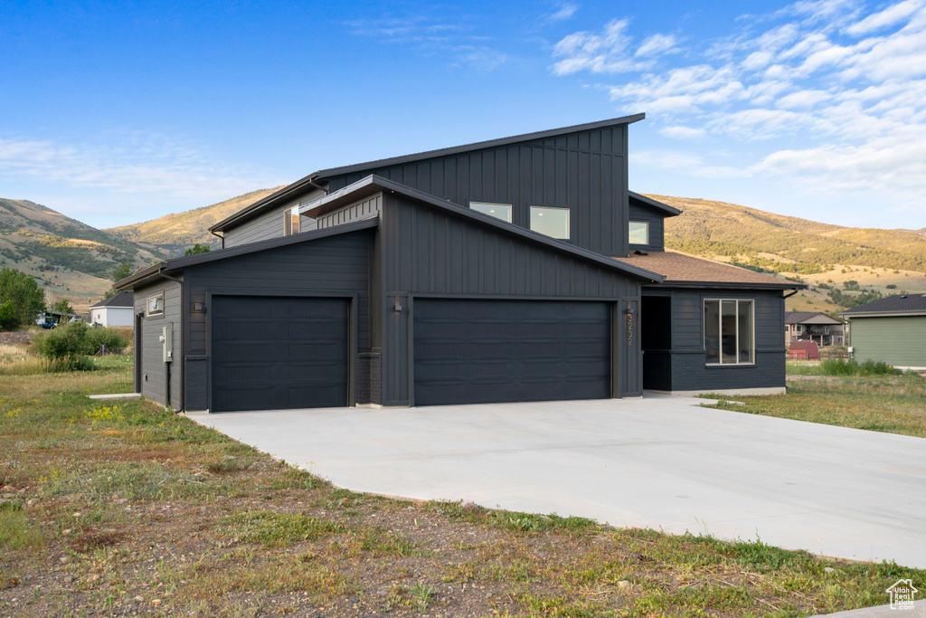 3232 E 5225 N Eden, UT 84310
