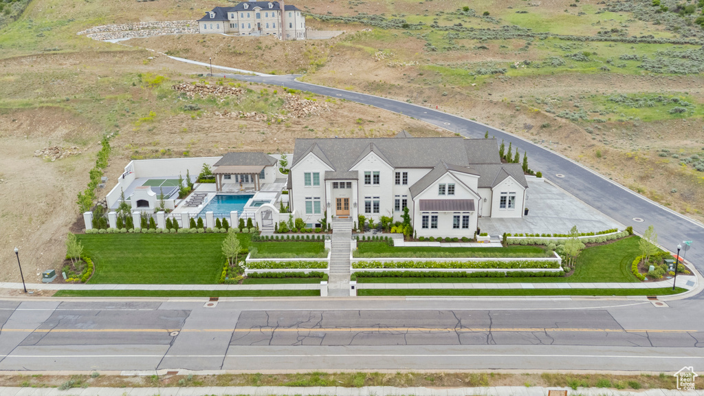 Aerial view of property and surrounding area