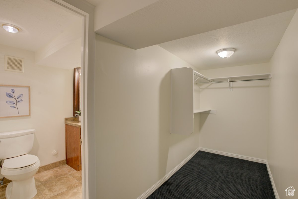 View of walk in closet