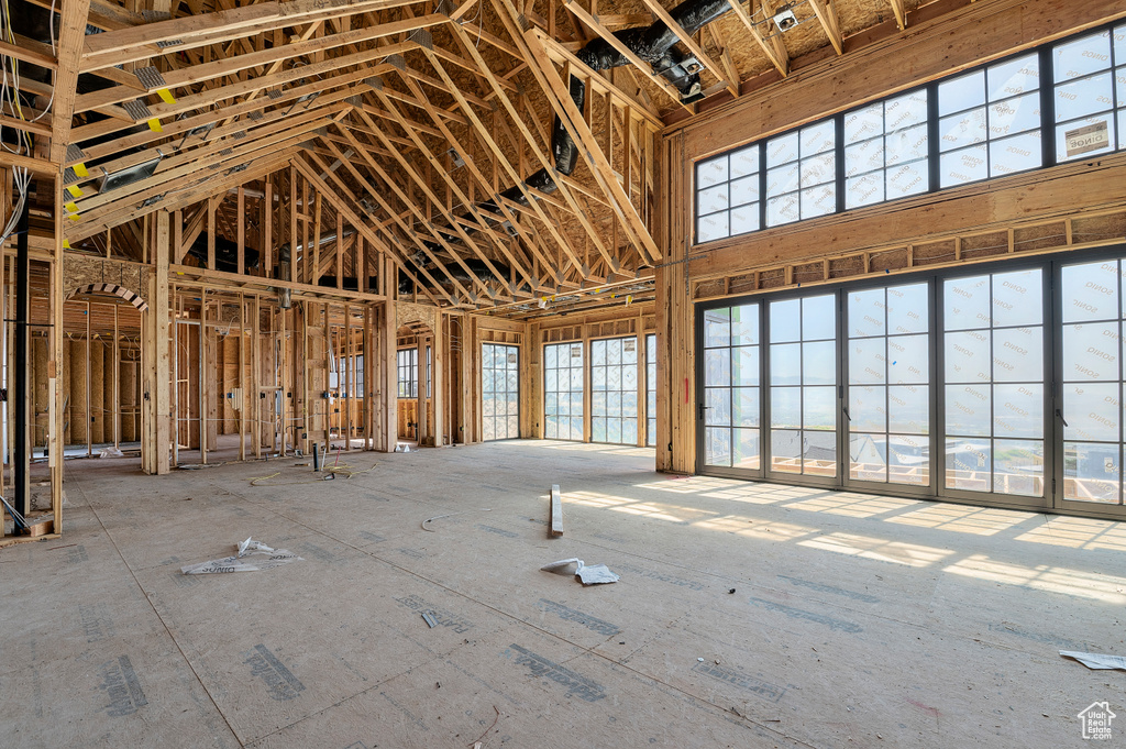Miscellaneous room featuring lofted ceiling
