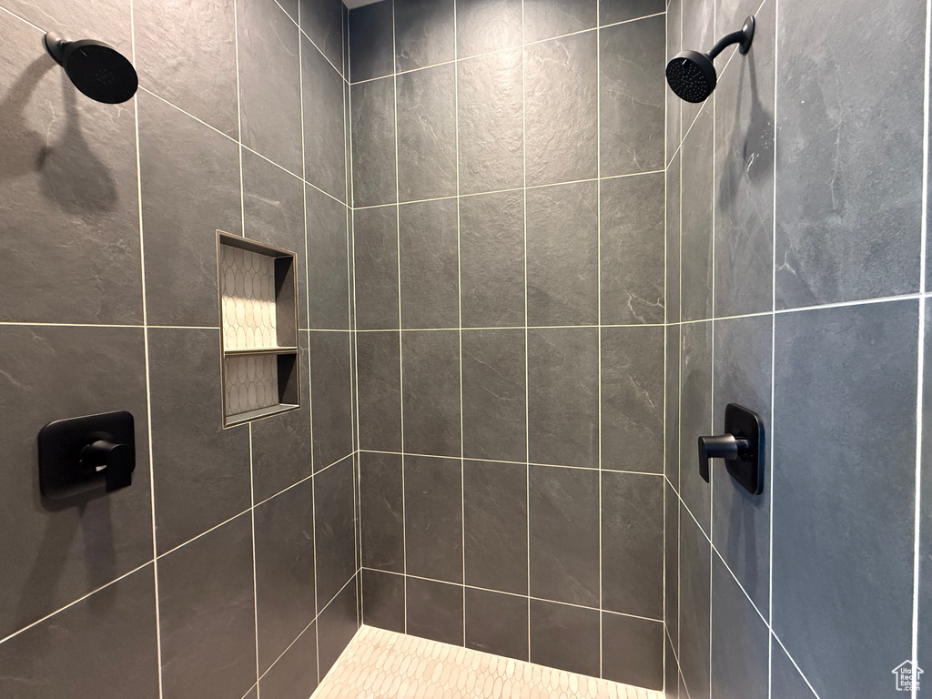 Bathroom with a tile shower