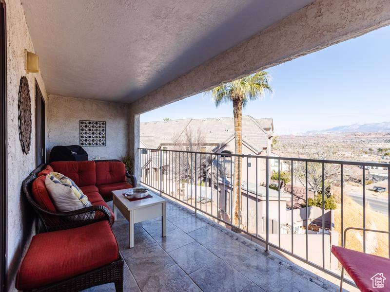 Balcony featuring outdoor lounge area