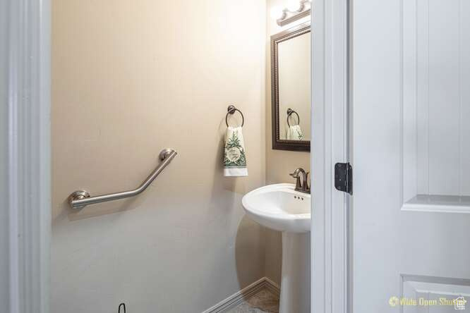 Bathroom featuring a sink