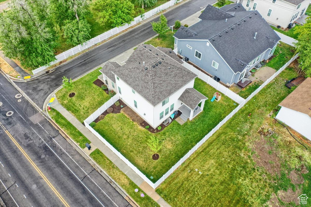 Aerial view of property and surrounding area