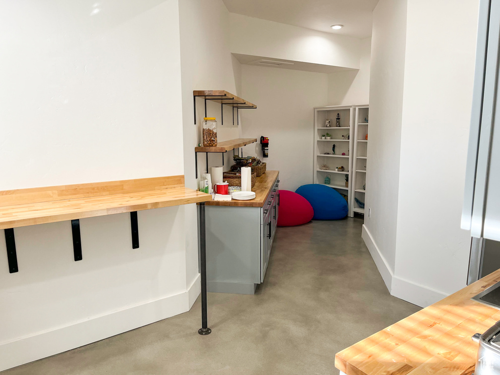 Below grade area with baseboards