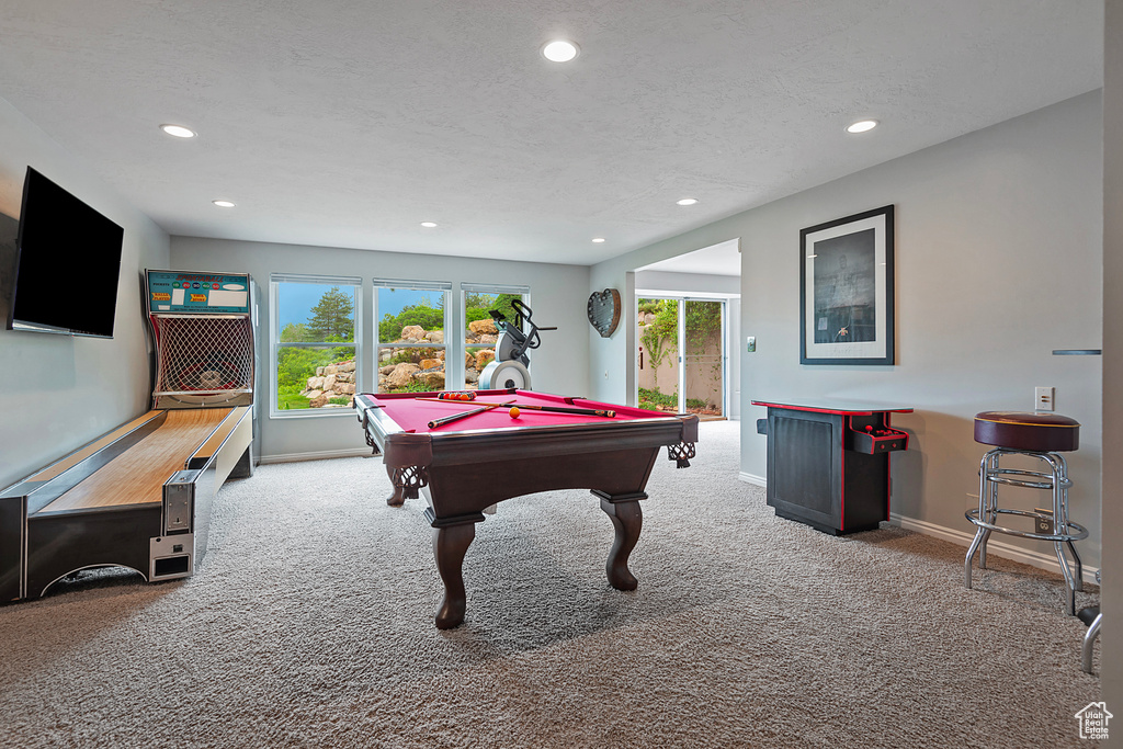 Playroom featuring carpet flooring, recessed lighting, billiards table, baseboards, and a textured ceiling