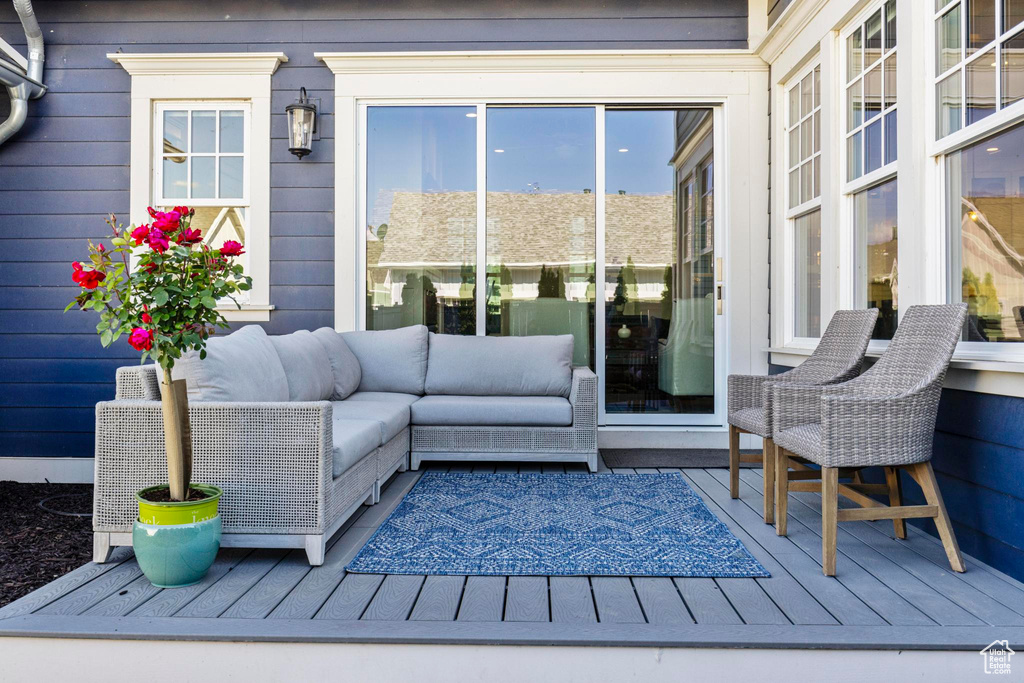 Deck featuring an outdoor hangout area