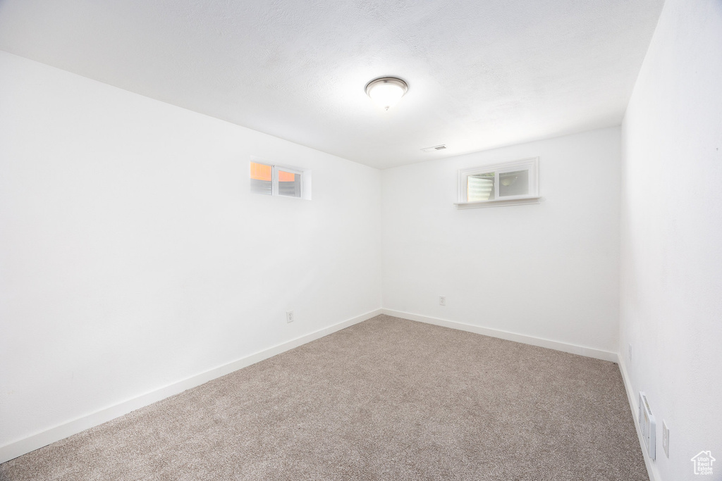 1256 E DARBY CIR Murray, UT 84117
