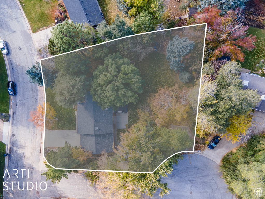 Aerial overview of property's location featuring property boundaries highlighted